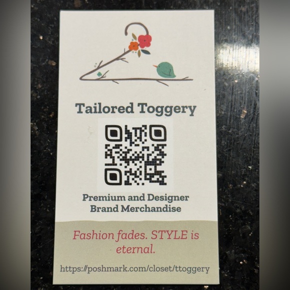 Meet your key contact and primo Posher, Leigh! - Picture 1 of 2